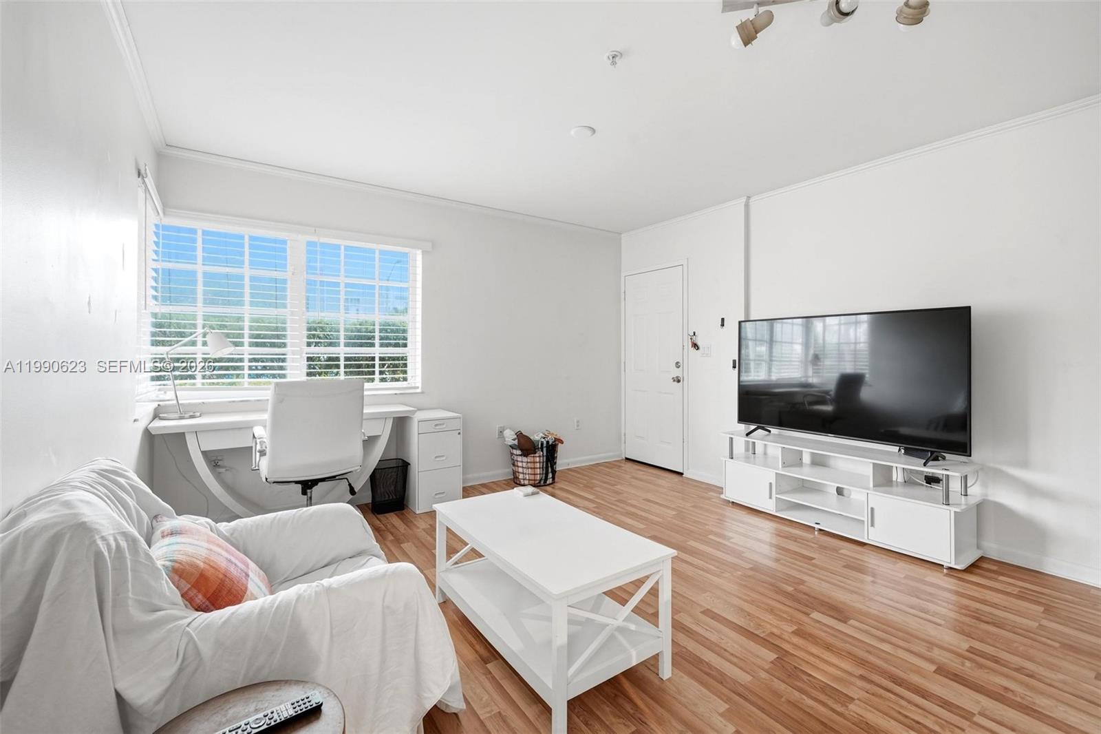 EUCLID 600 CONDO - Residential