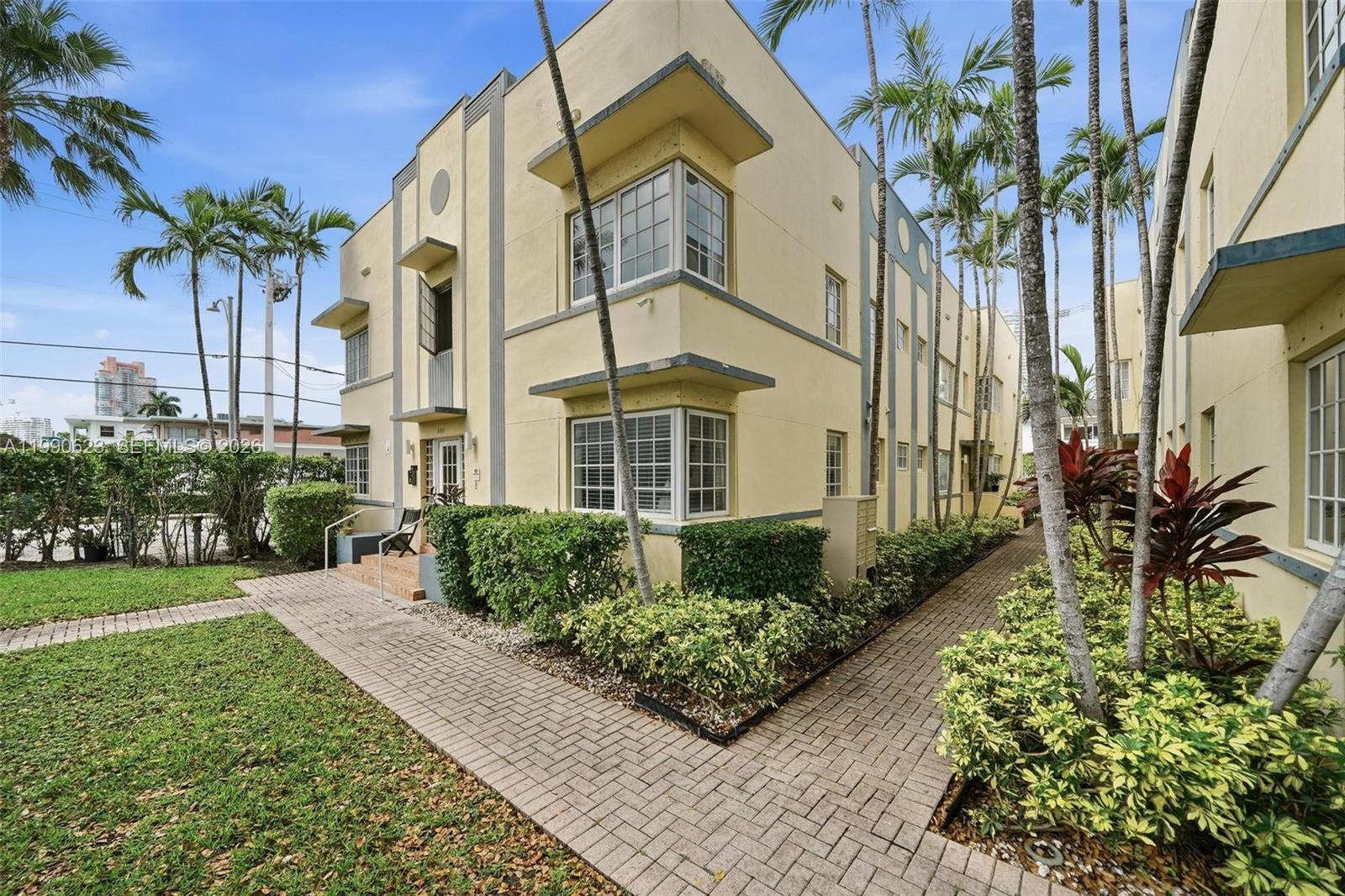 EUCLID 600 CONDO - Residential