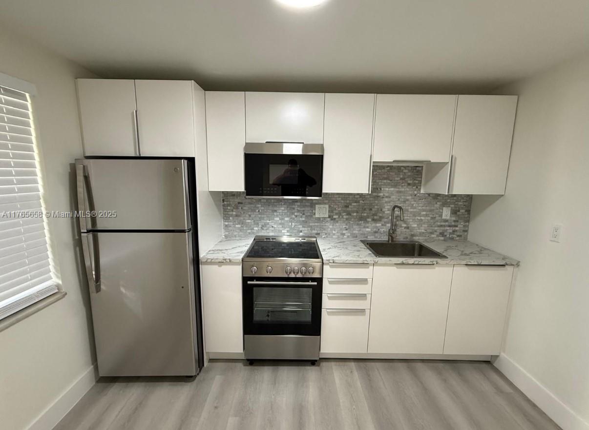 BOCA HILLS CONDO - Residential Lease