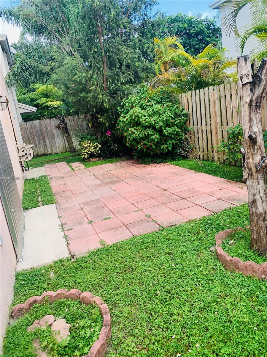 AMARETTO 1ST ADDN - Residential Lease