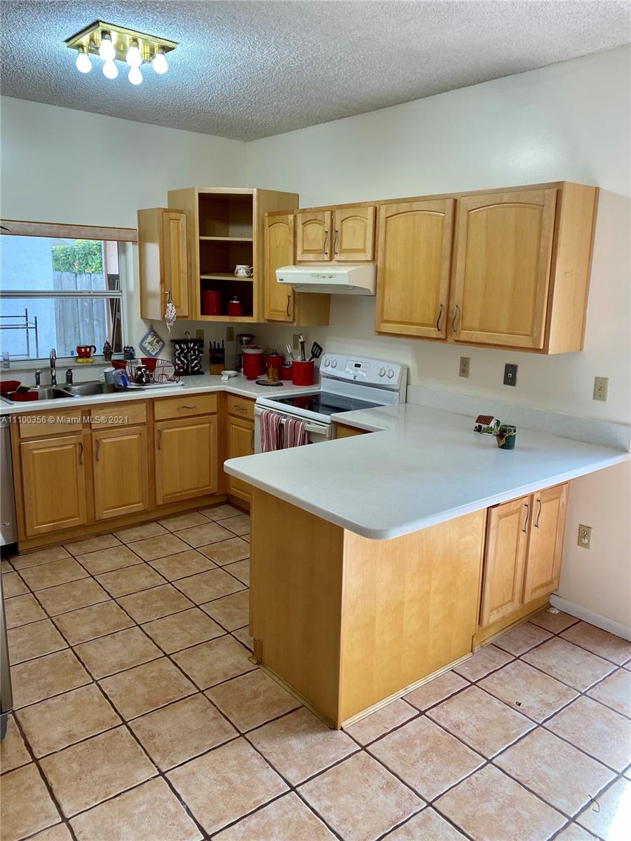 AMARETTO 1ST ADDN - Residential Lease