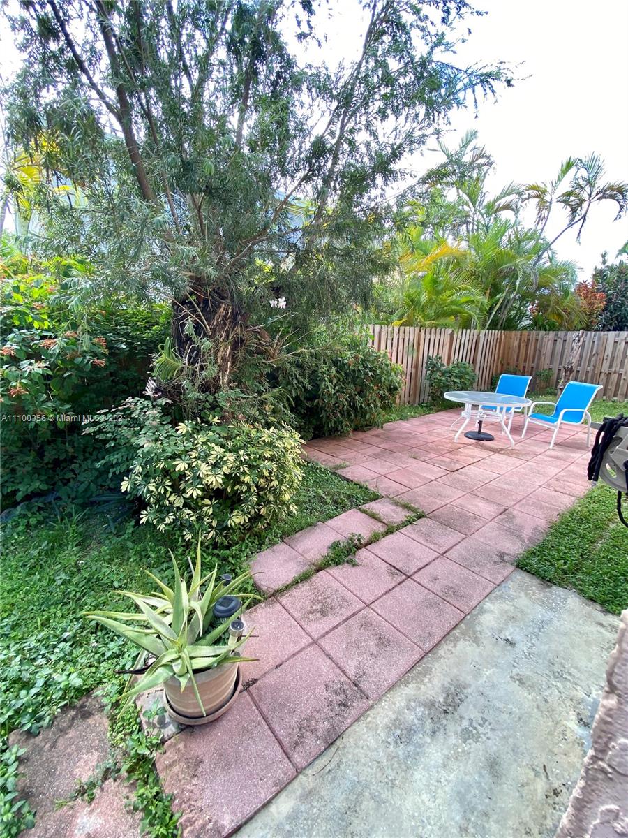 AMARETTO 1ST ADDN - Residential Lease