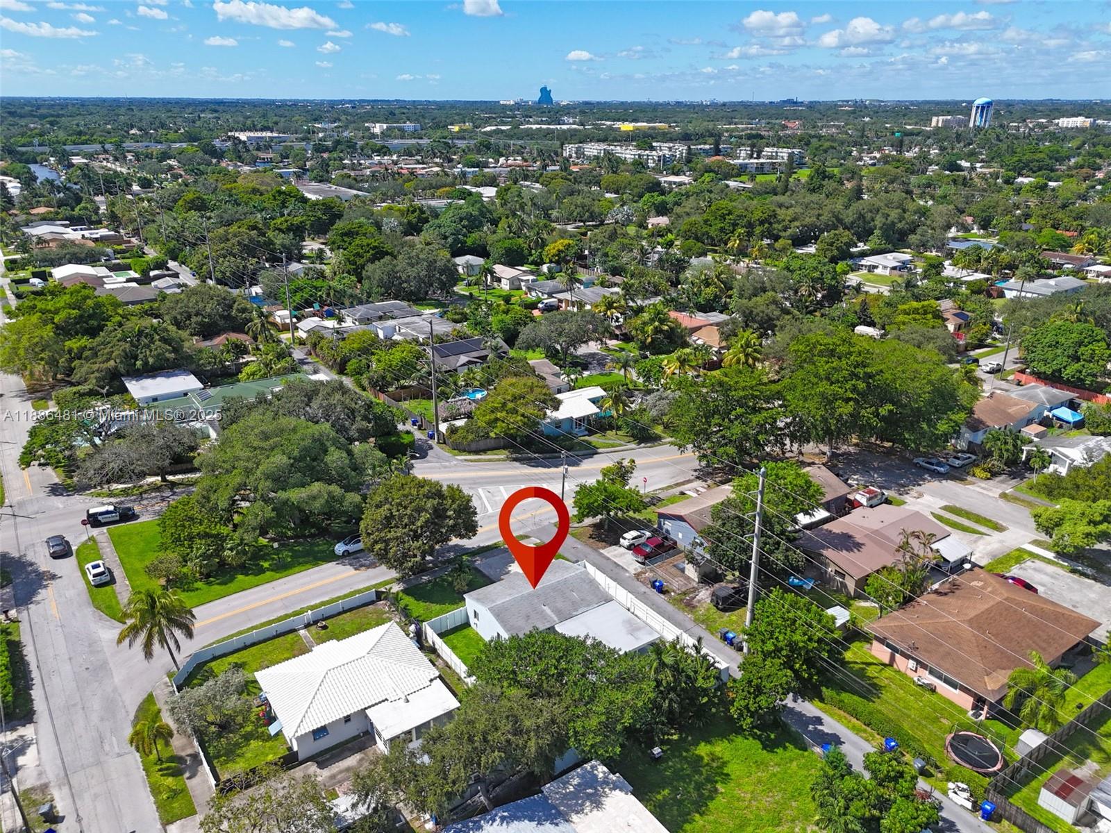 HOLLYWOOD PARK - Residential Lease