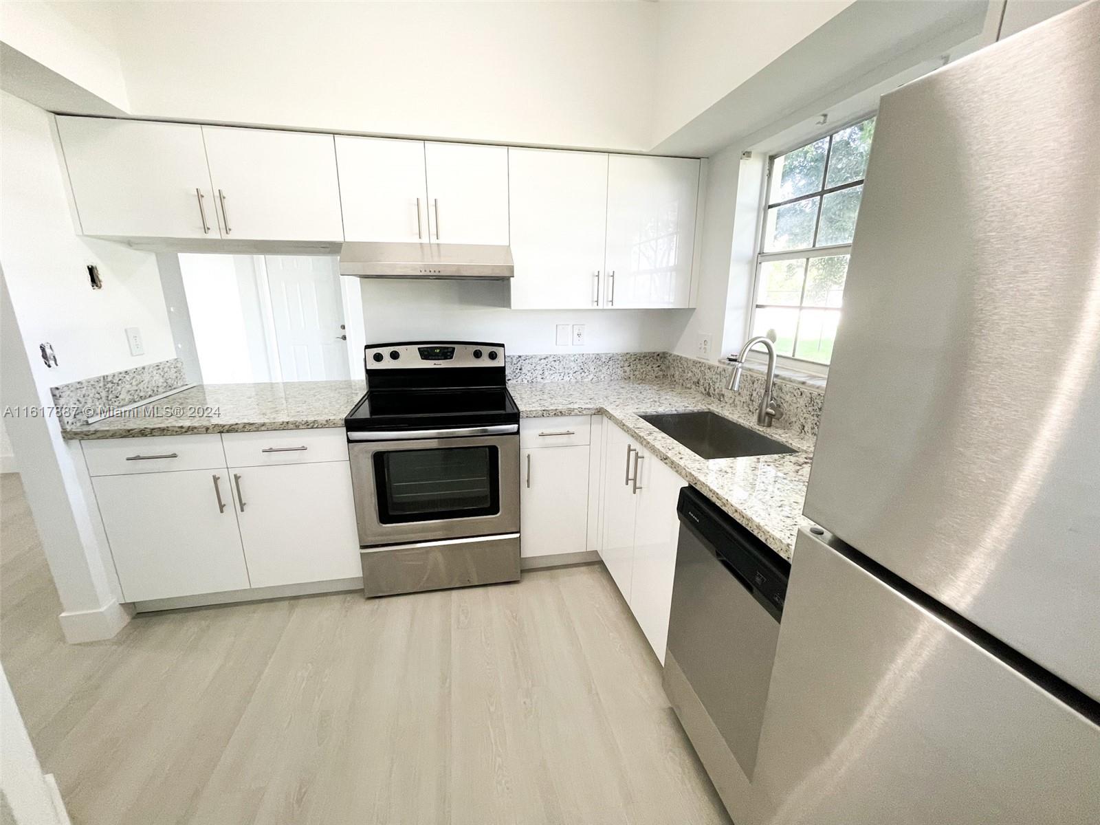 Beautifully 2 bedrooms & 2 bath apartment located in the first floor at Reflections in Pembroke Pines. This unit features remodeled kitchen, Stainless Steel Appliances, Tile and laminate wood flooring throughout. Washer and dryer inside the unit. One assigned parking and plenty of guest parking. Water & trash included in rent. Rapid Approval! 
Residents will have access to a wonderful pool, gym, basketball courts, picnic Area, clubhouse, tennis court and nice lake. 
Great location in Pembroke Pines with excellent location to shops, dining and great schools.