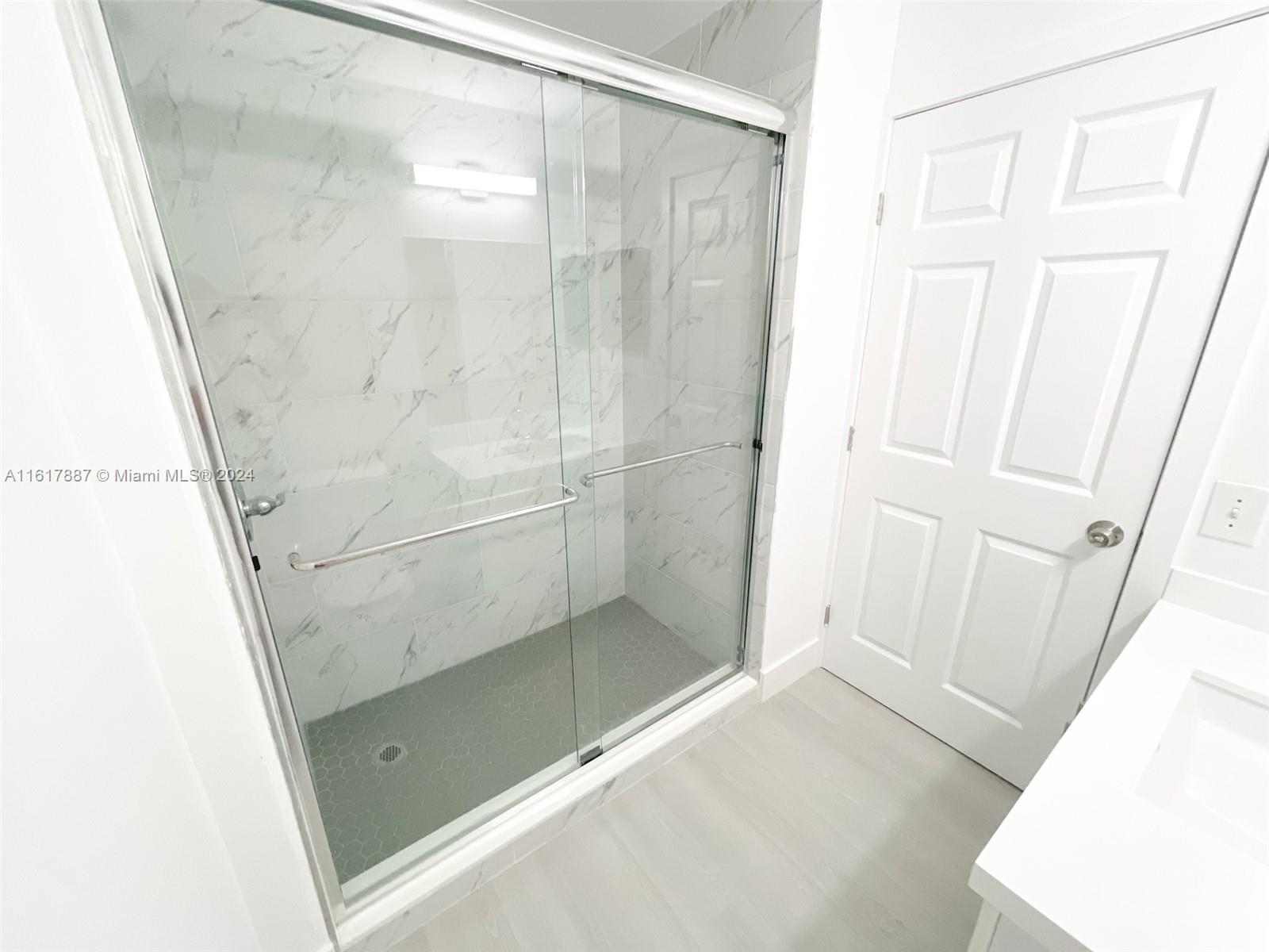 REFLECTIONS AT PEMBROKE P - Residential Lease