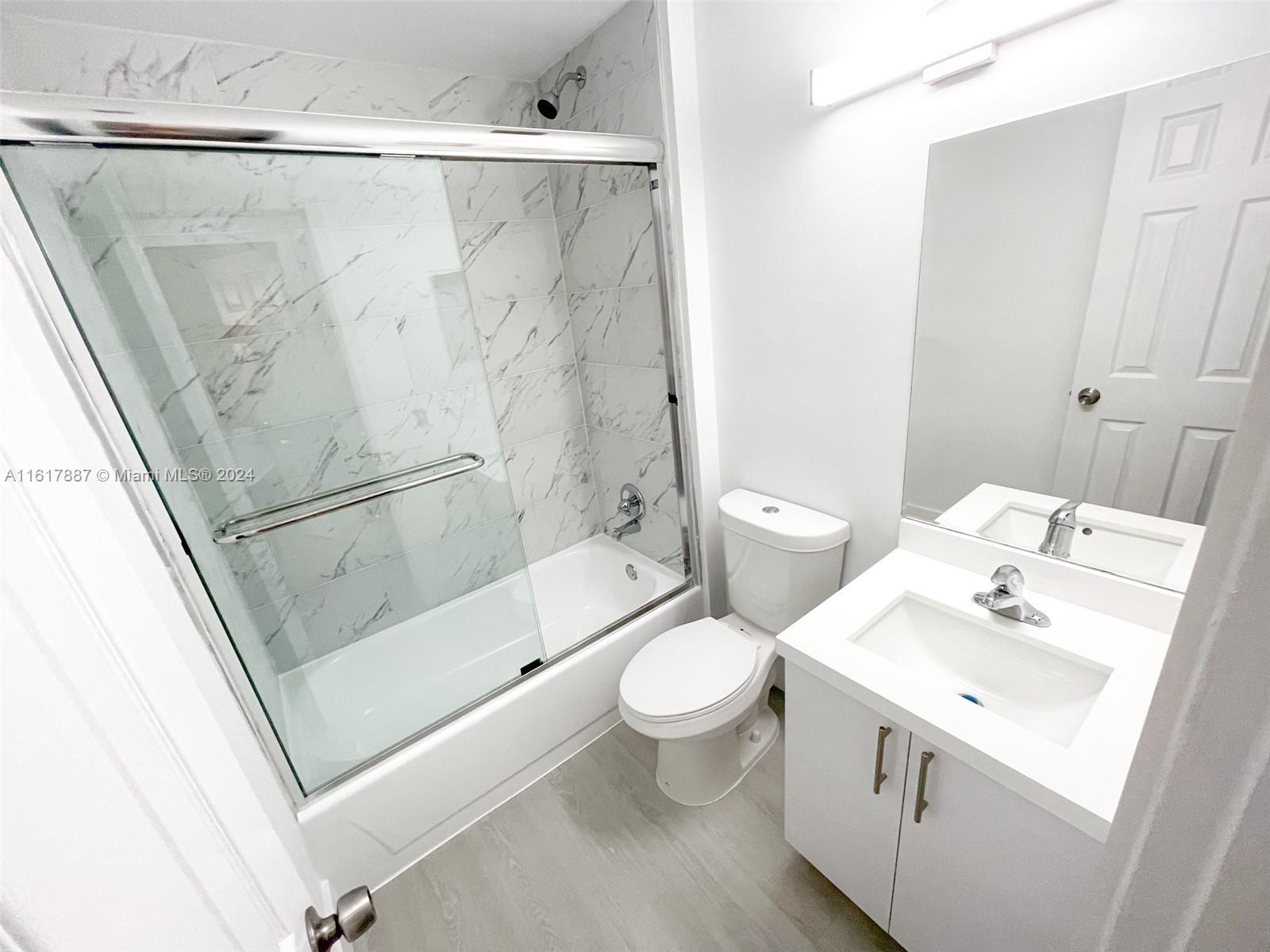 REFLECTIONS AT PEMBROKE P - Residential Lease
