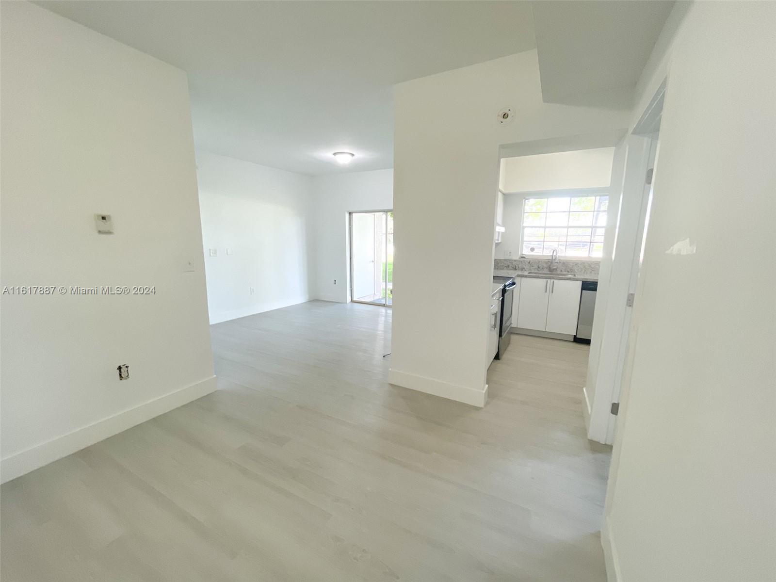 REFLECTIONS AT PEMBROKE P - Residential Lease