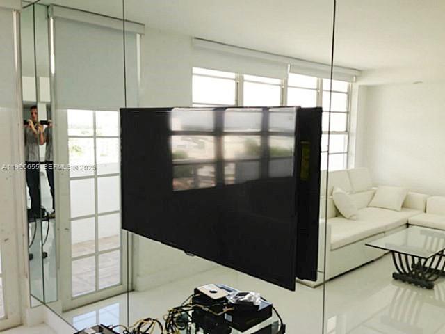 DECOPLAGE CONDO - Residential Lease