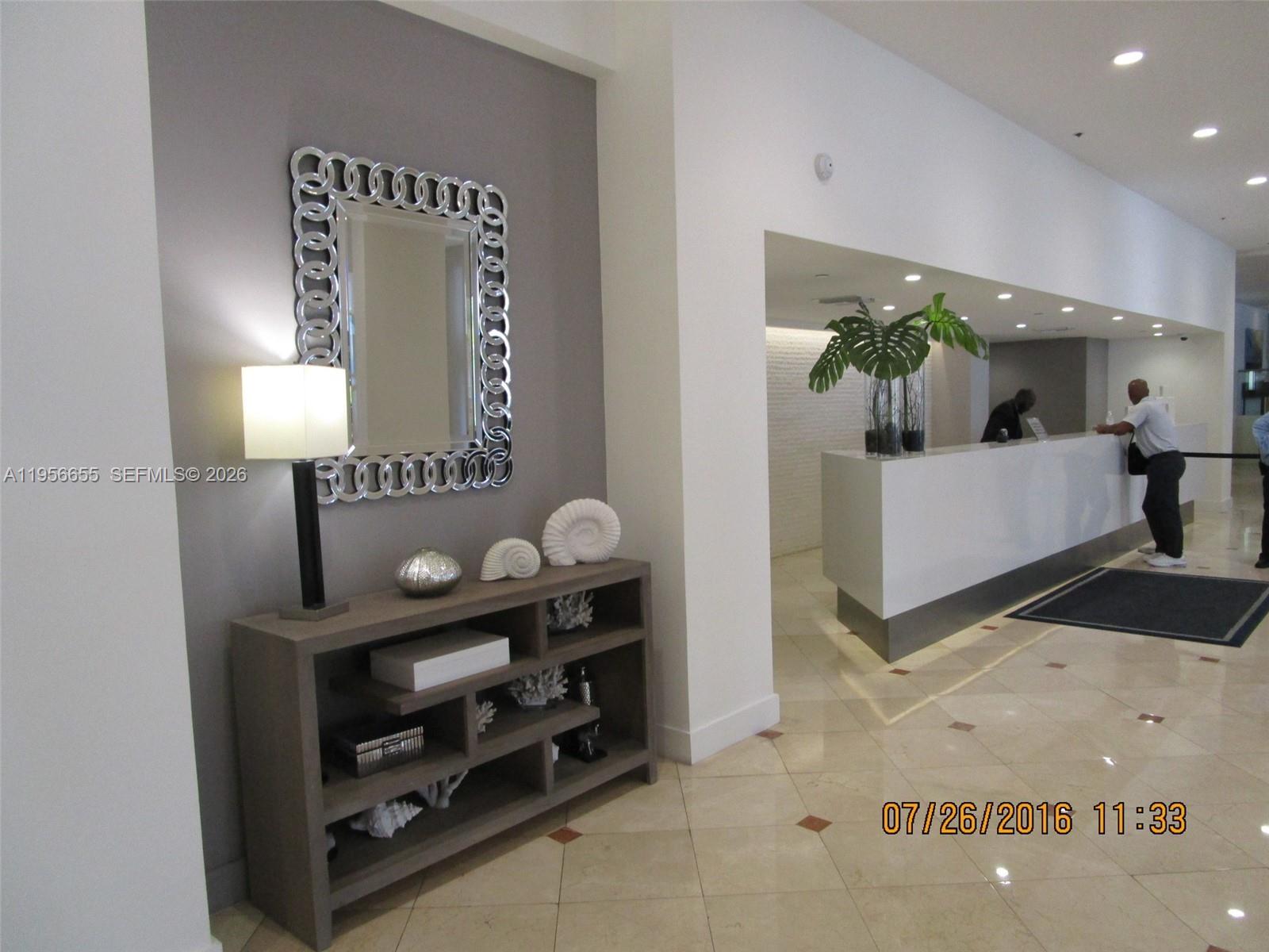 DECOPLAGE CONDO - Residential Lease