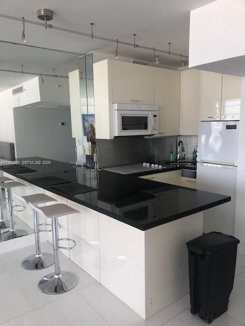 DECOPLAGE CONDO - Residential Lease