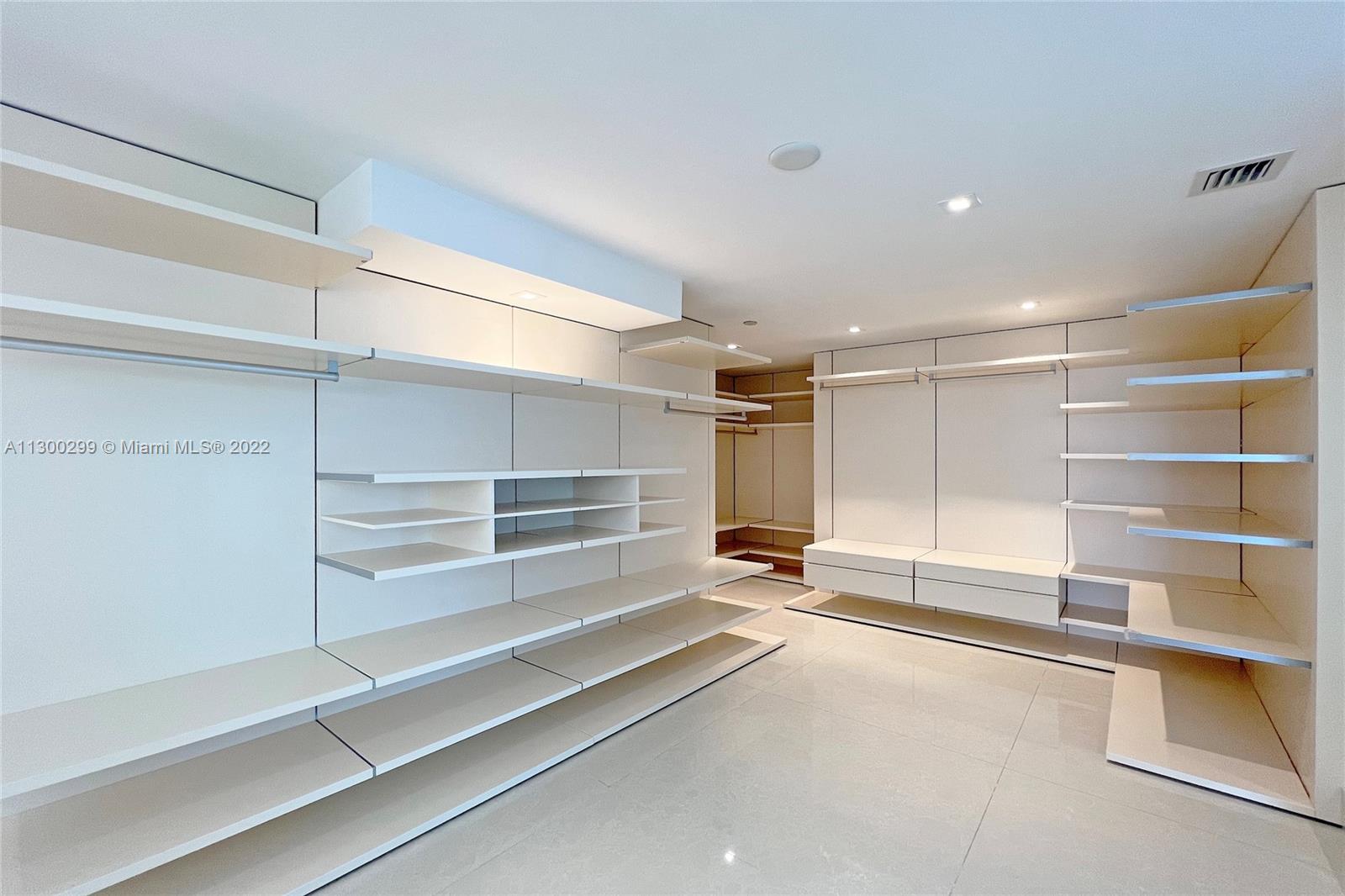 JADE OCEAN CONDO - Residential