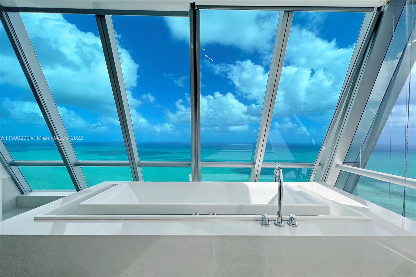 JADE OCEAN CONDO - Residential