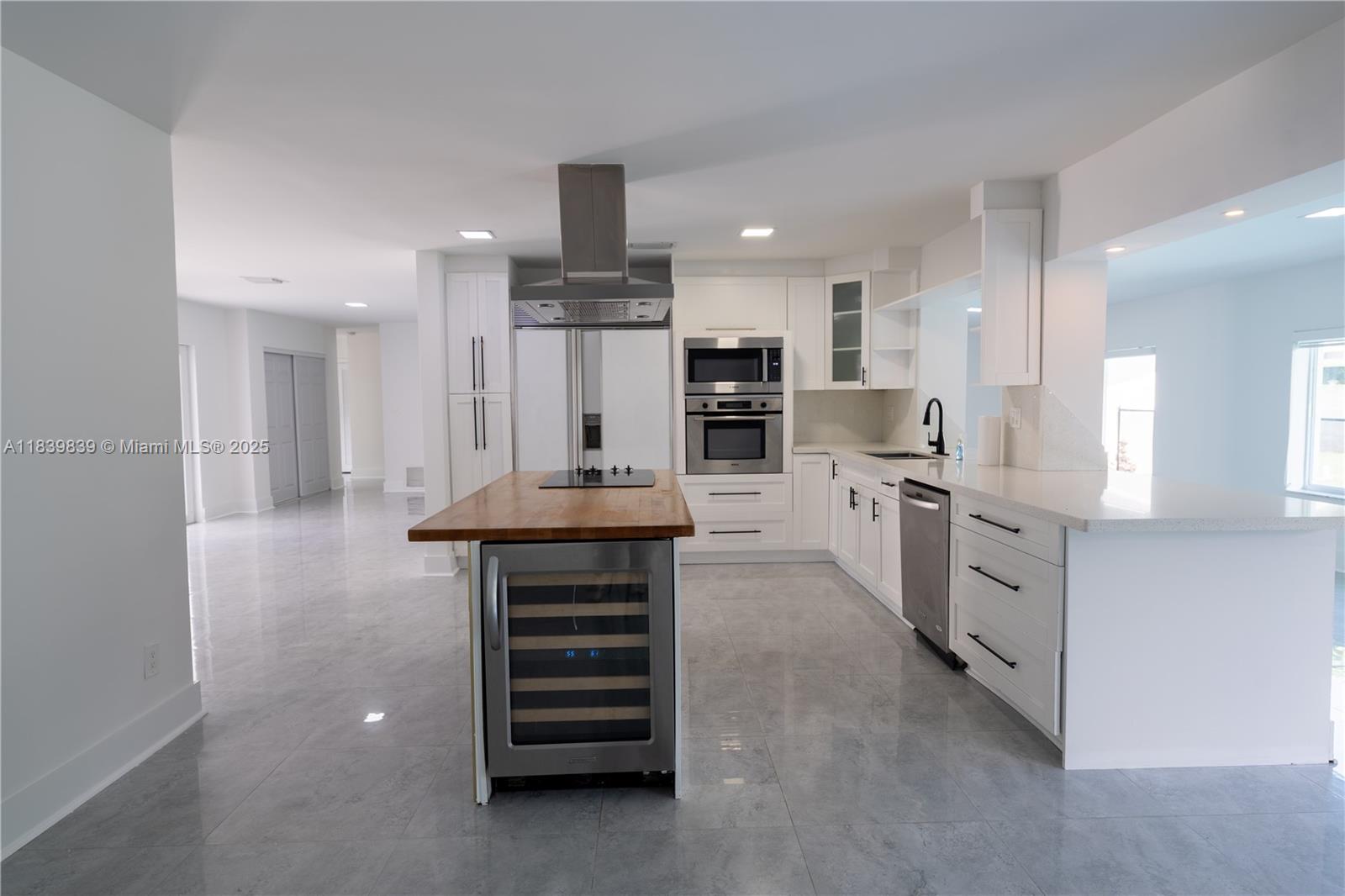 OAKLAND ACRES - Residential