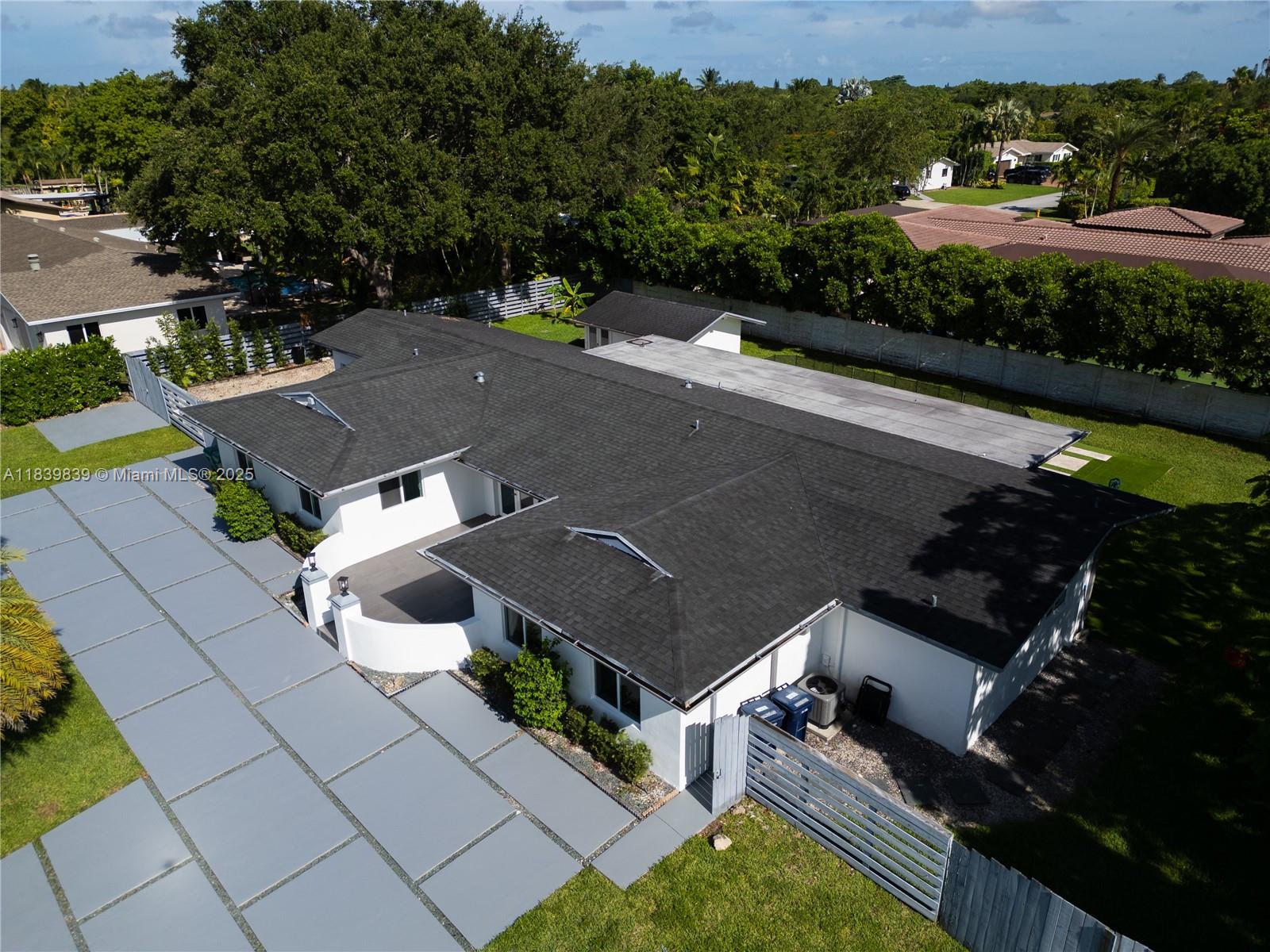 OAKLAND ACRES - Residential