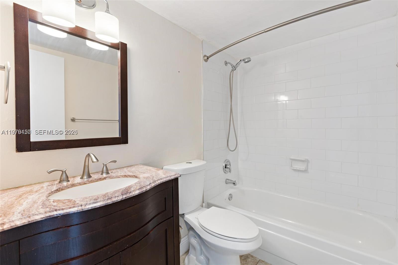 KEYSTONE HARBOR CLUB COND - Residential