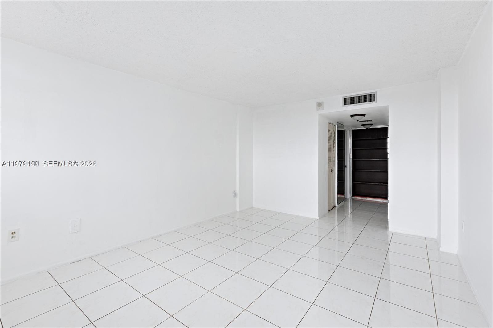 KEYSTONE HARBOR CLUB COND - Residential