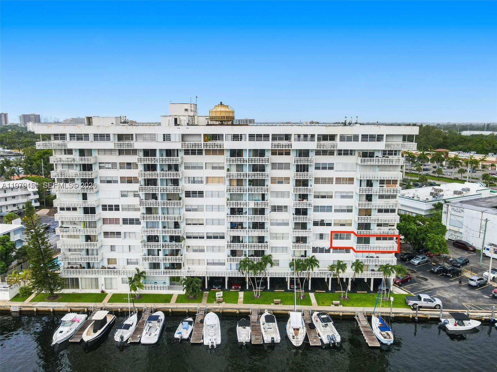 KEYSTONE HARBOR CLUB COND - Residential