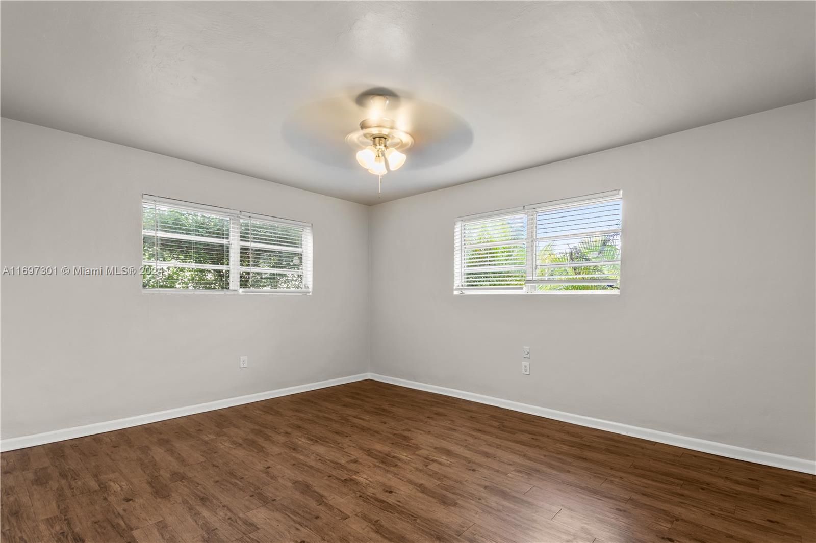 ELLARUE ESTATES - Residential