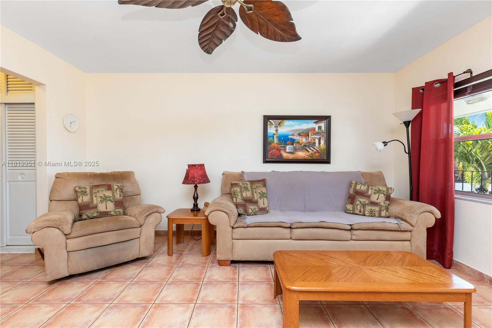 COLONIAL HOUSE CONDO - Residential Lease