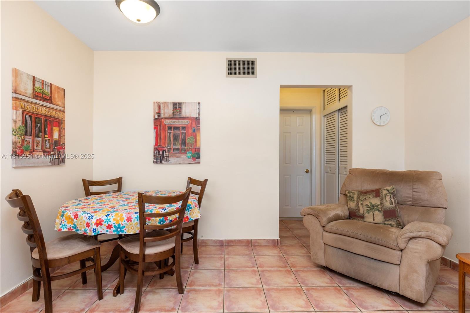 COLONIAL HOUSE CONDO - Residential Lease