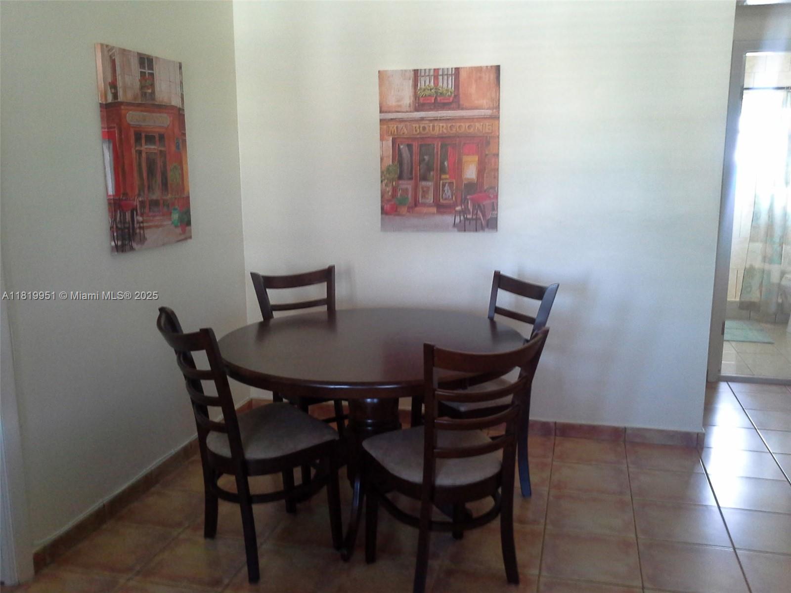 COLONIAL HOUSE CONDO - Residential Lease