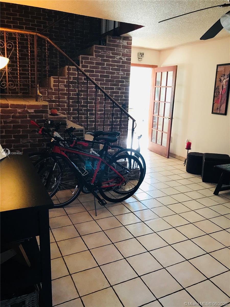 SHADY GROVE - Residential Income