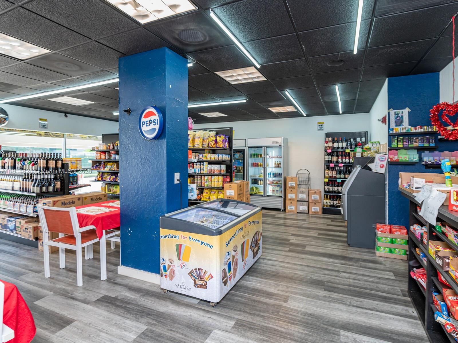 DEL PRADO - Residential Lease