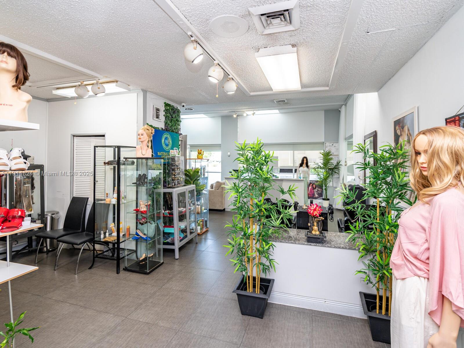 DEL PRADO - Residential Lease