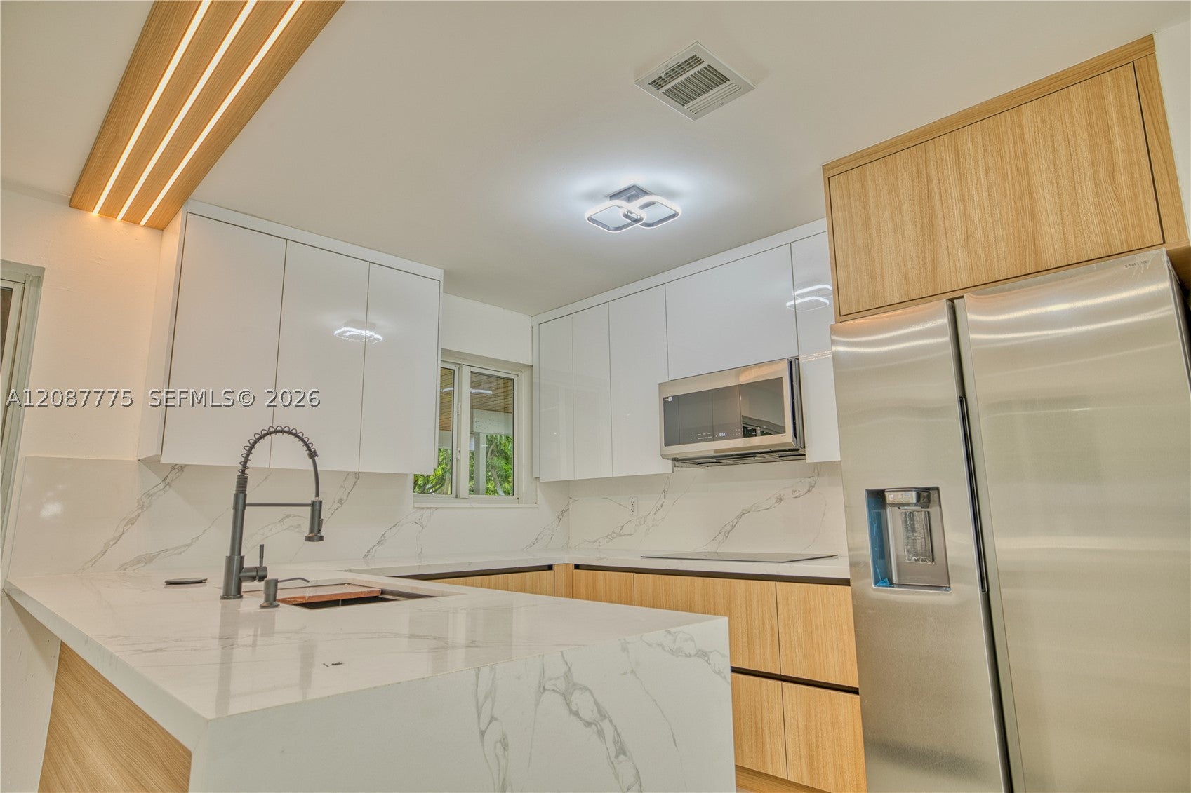 11301 SW 201st St, Miami, FL, 33189/$539,900 3 11301 SW 201st St