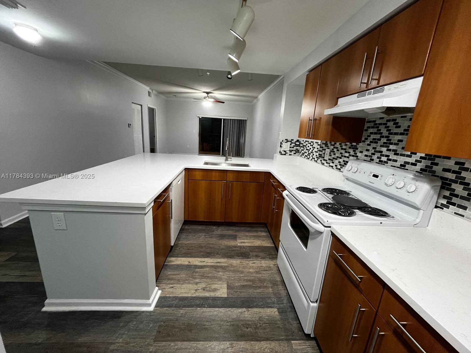 5900 W Sample Rd 303