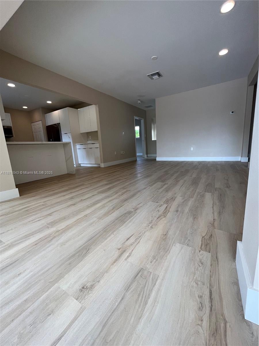 MOOREA HEIGHTS REPLAT - Residential