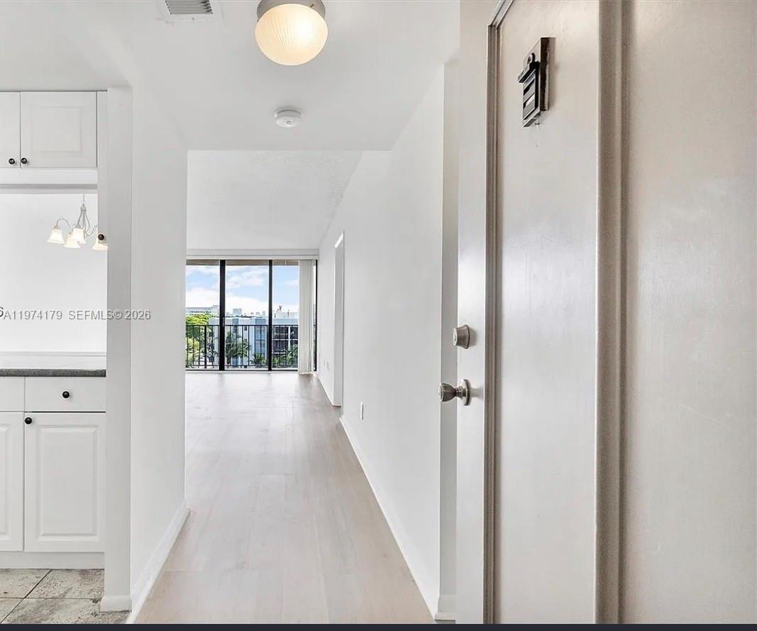 GREENWICH PH I CONDO - Residential Lease