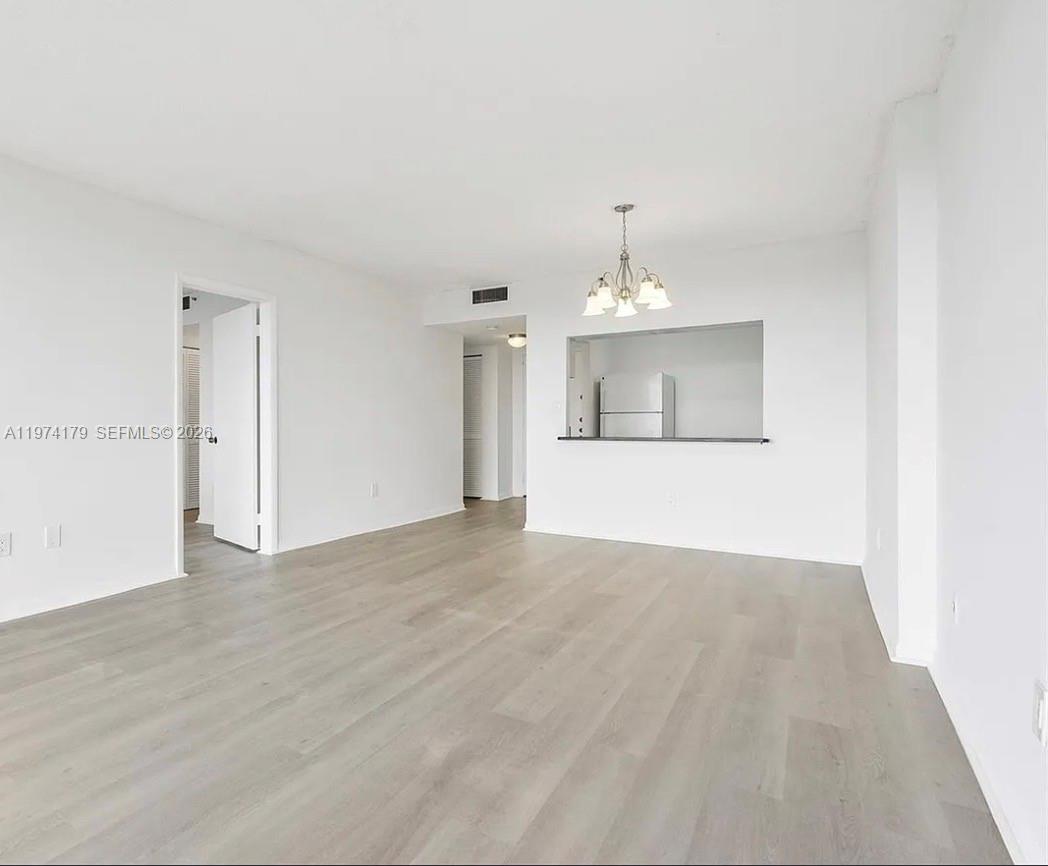 GREENWICH PH I CONDO - Residential Lease