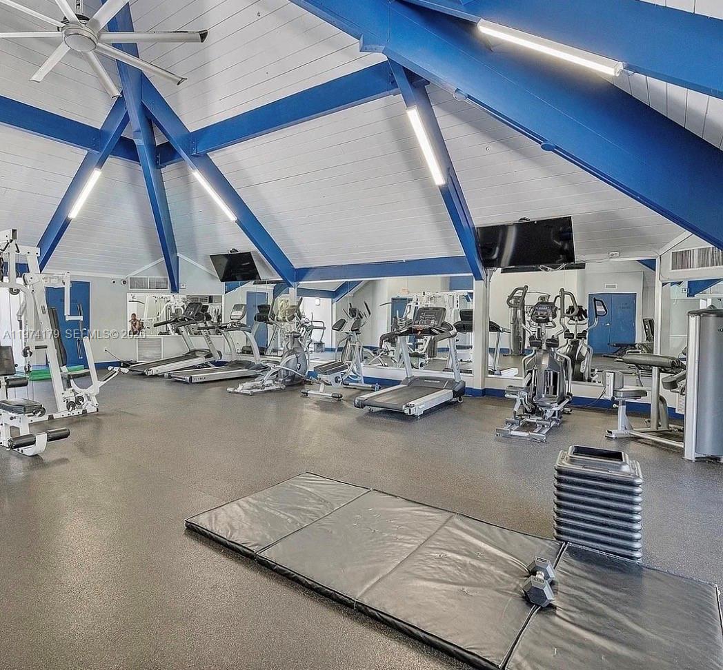 GREENWICH PH I CONDO - Residential Lease