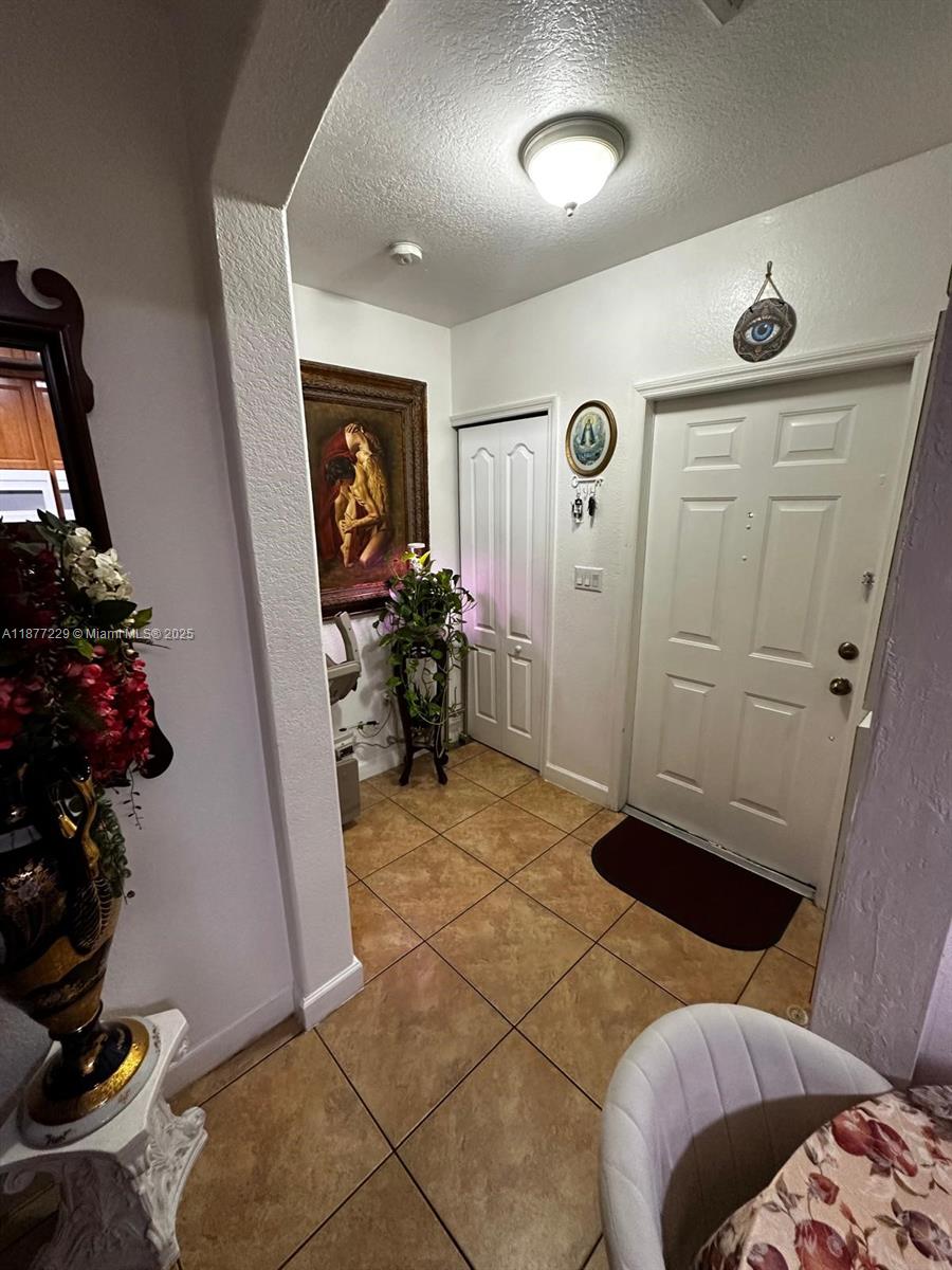 SHOMA HOMES SPLENDIDO CON - Residential