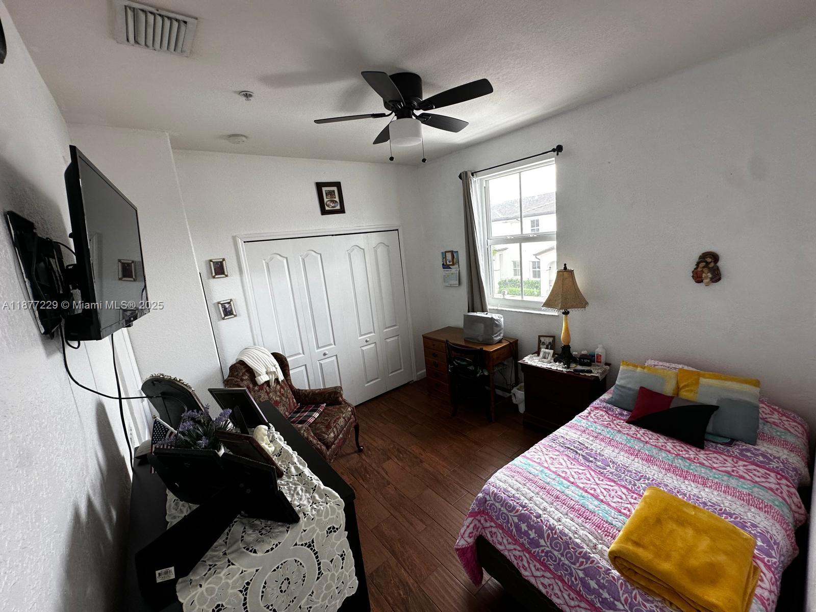 SHOMA HOMES SPLENDIDO CON - Residential