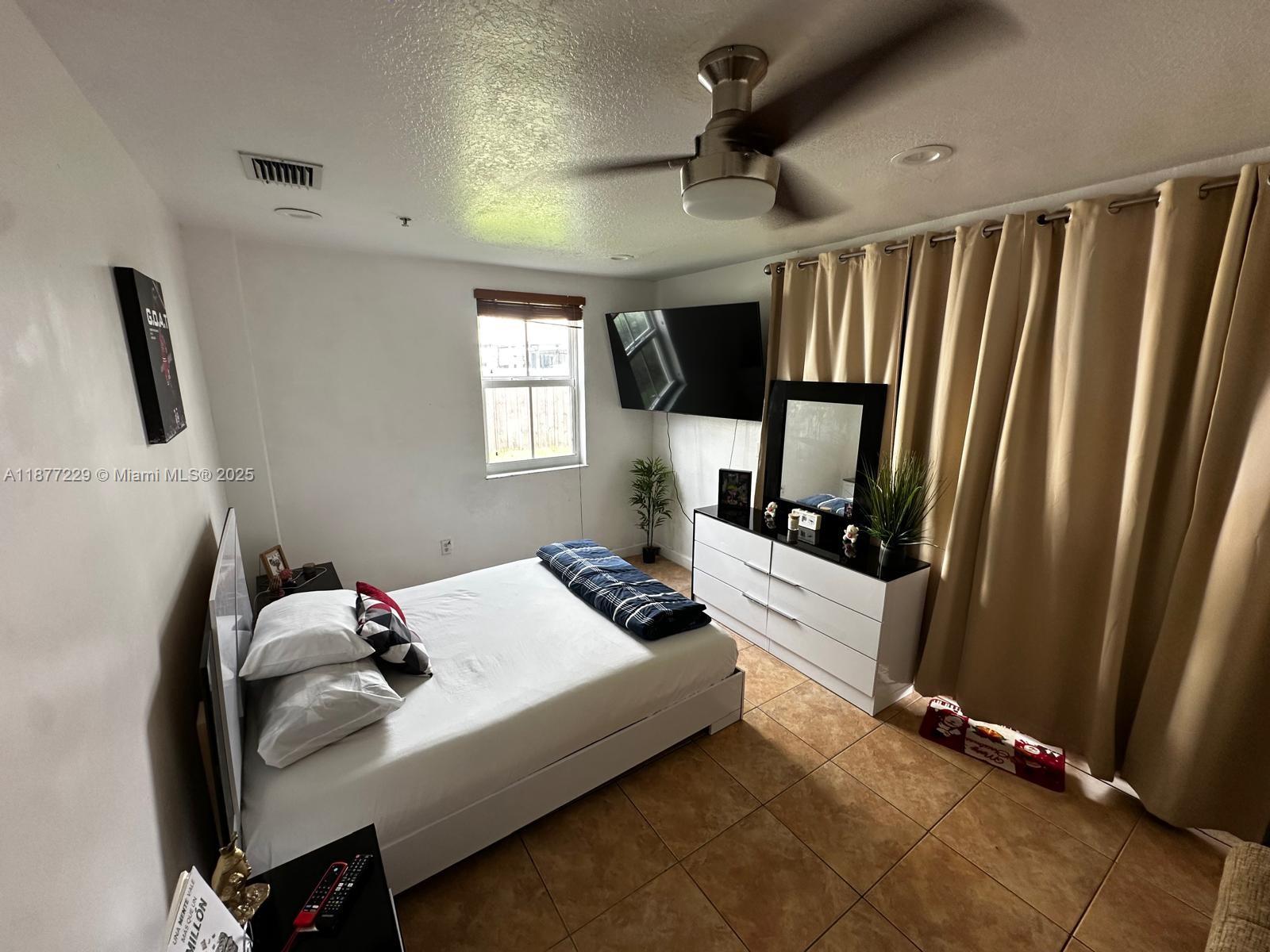 SHOMA HOMES SPLENDIDO CON - Residential