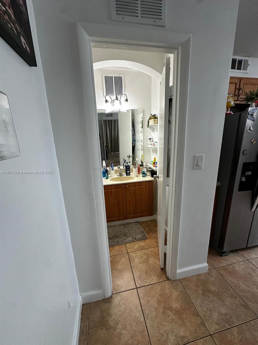 SHOMA HOMES SPLENDIDO CON - Residential