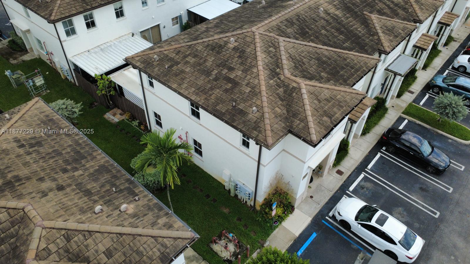 SHOMA HOMES SPLENDIDO CON - Residential