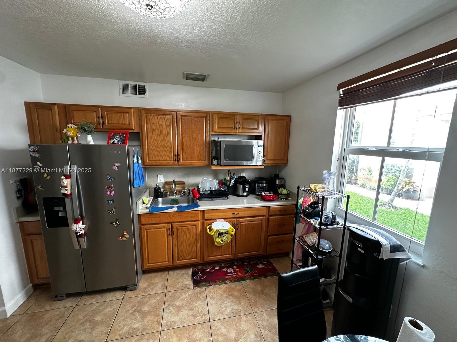 SHOMA HOMES SPLENDIDO CON - Residential