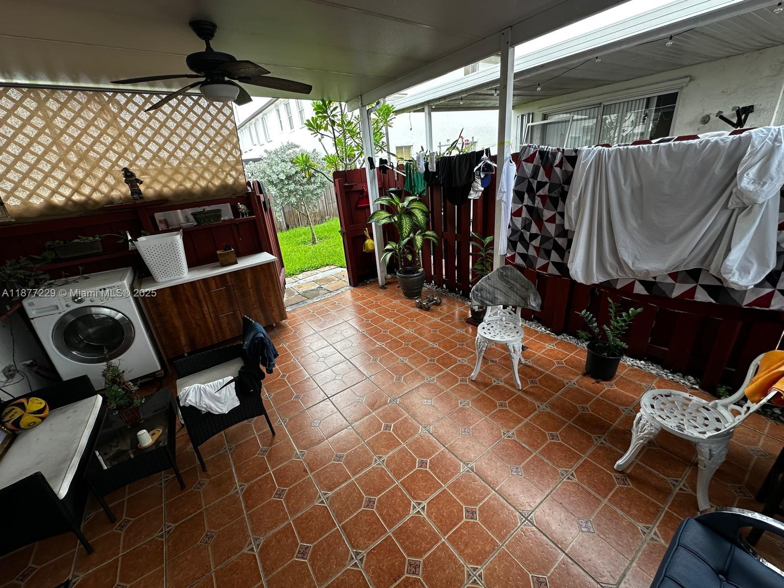 SHOMA HOMES SPLENDIDO CON - Residential