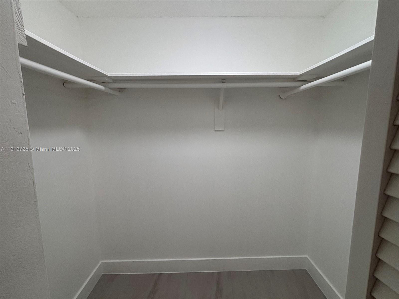 DAVIS CITRUS FARMS - Residential Lease