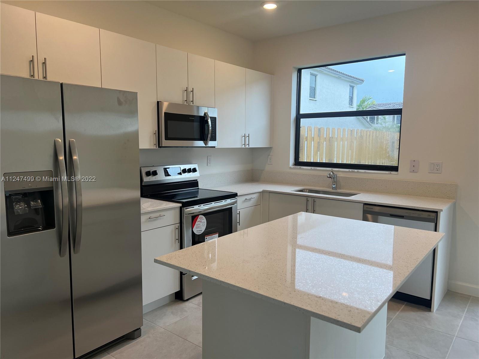CORSICA - Residential Lease