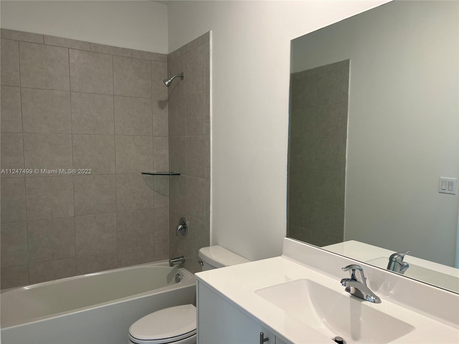 CORSICA - Residential Lease