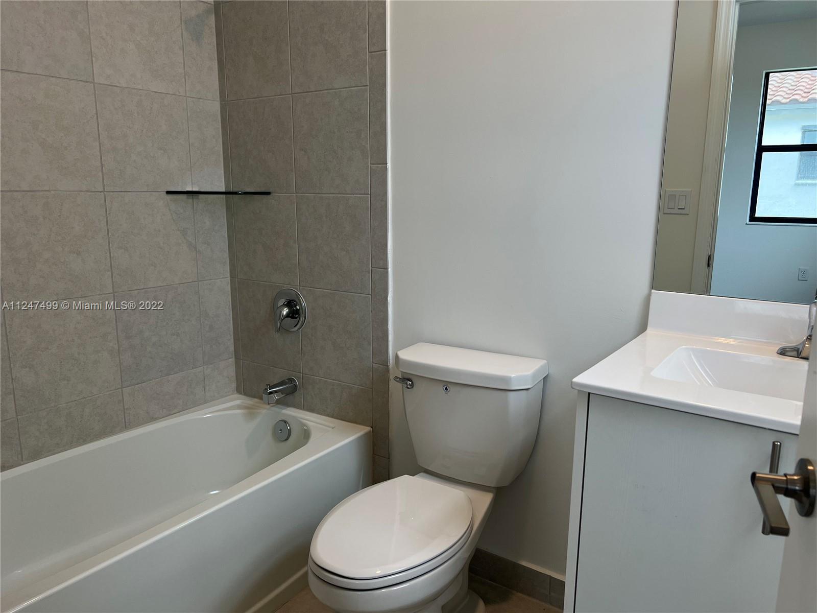 CORSICA - Residential Lease
