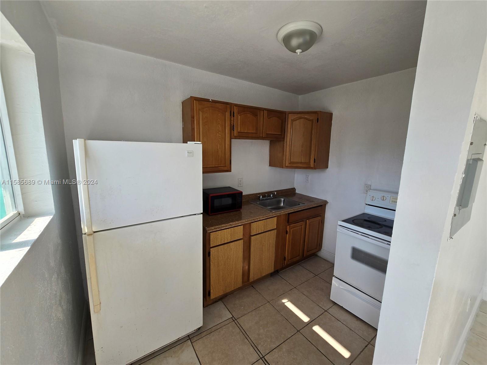 MIAMI NORTH - Residential Lease