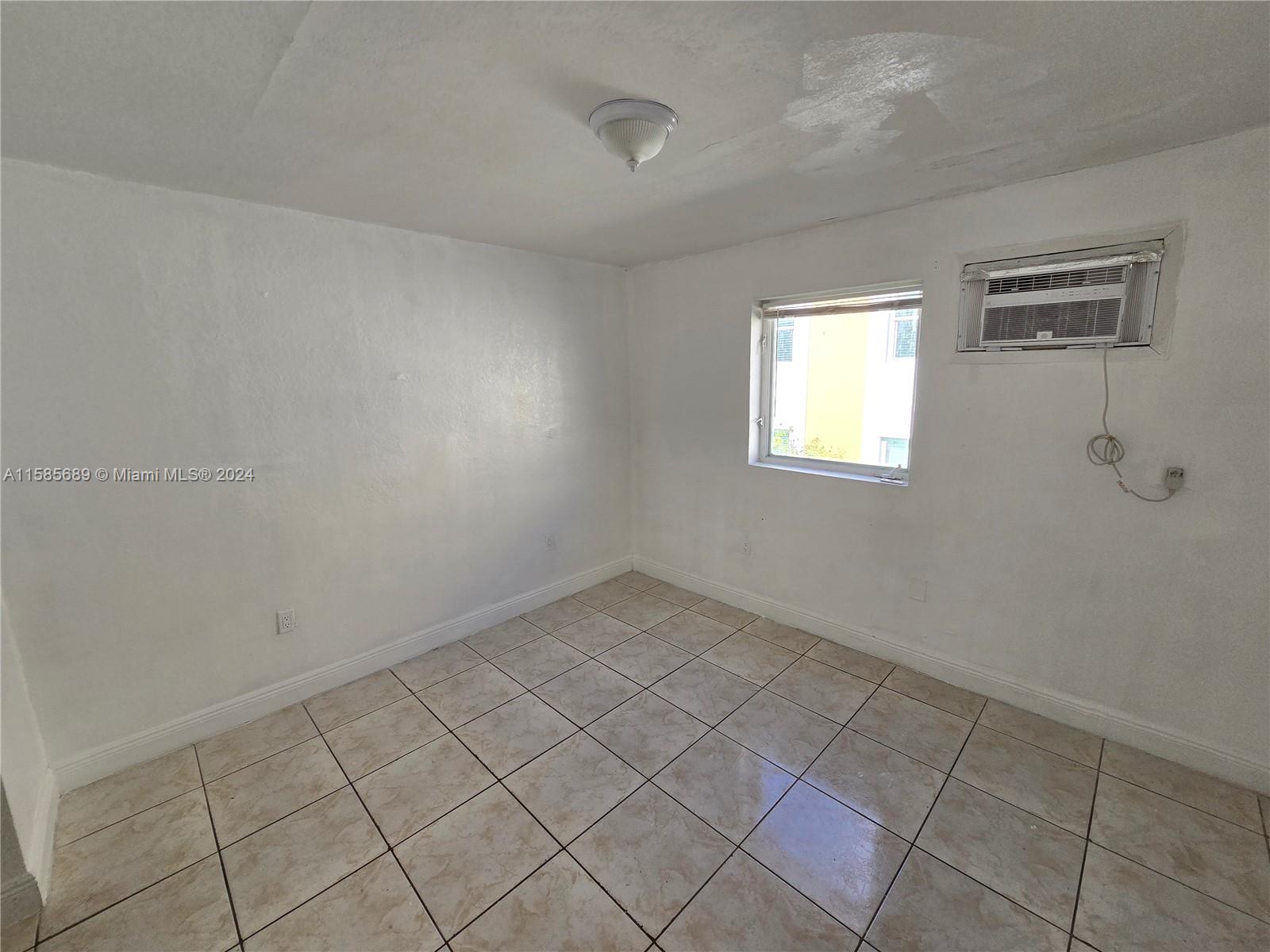 MIAMI NORTH - Residential Lease