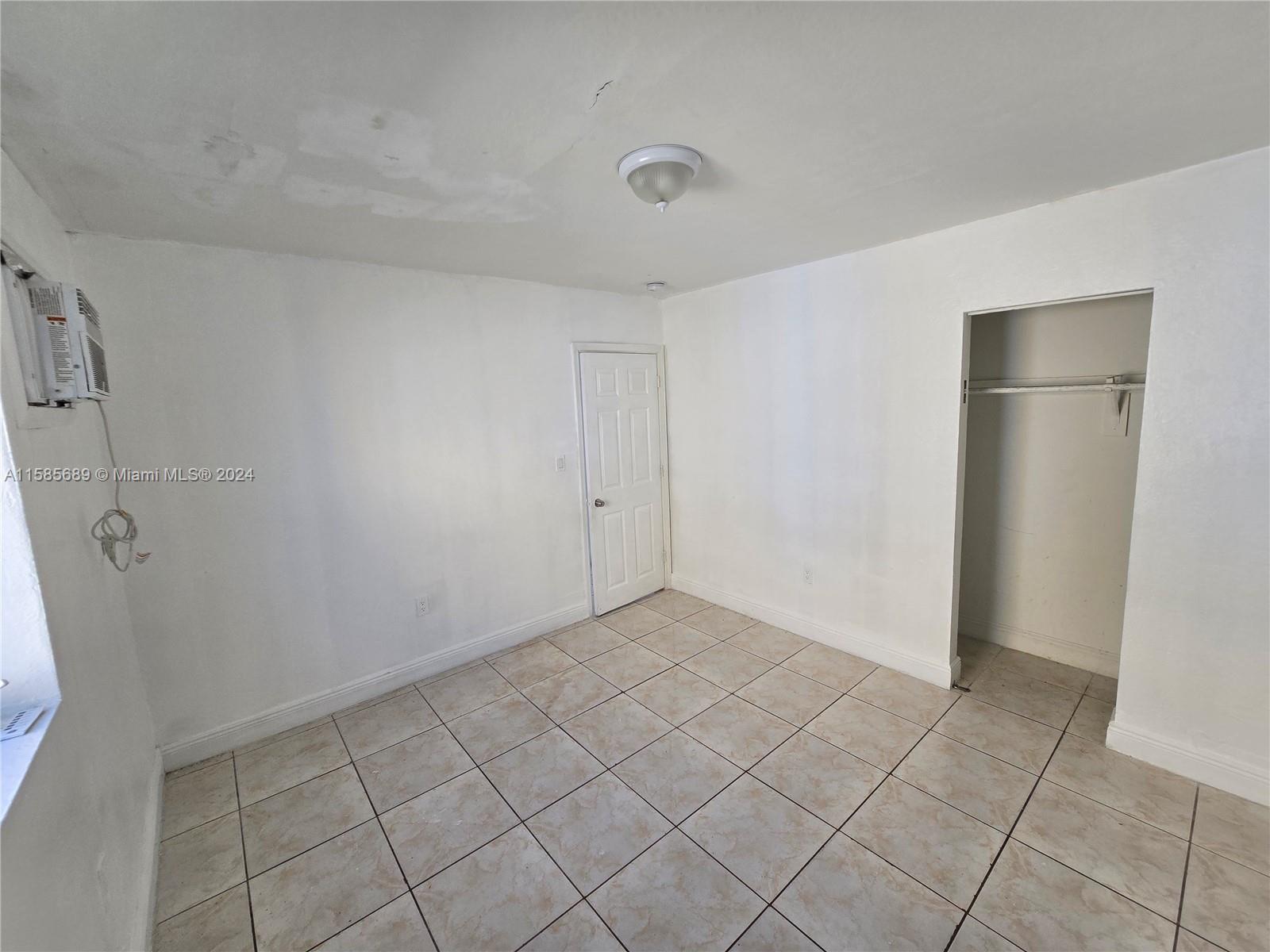 MIAMI NORTH - Residential Lease