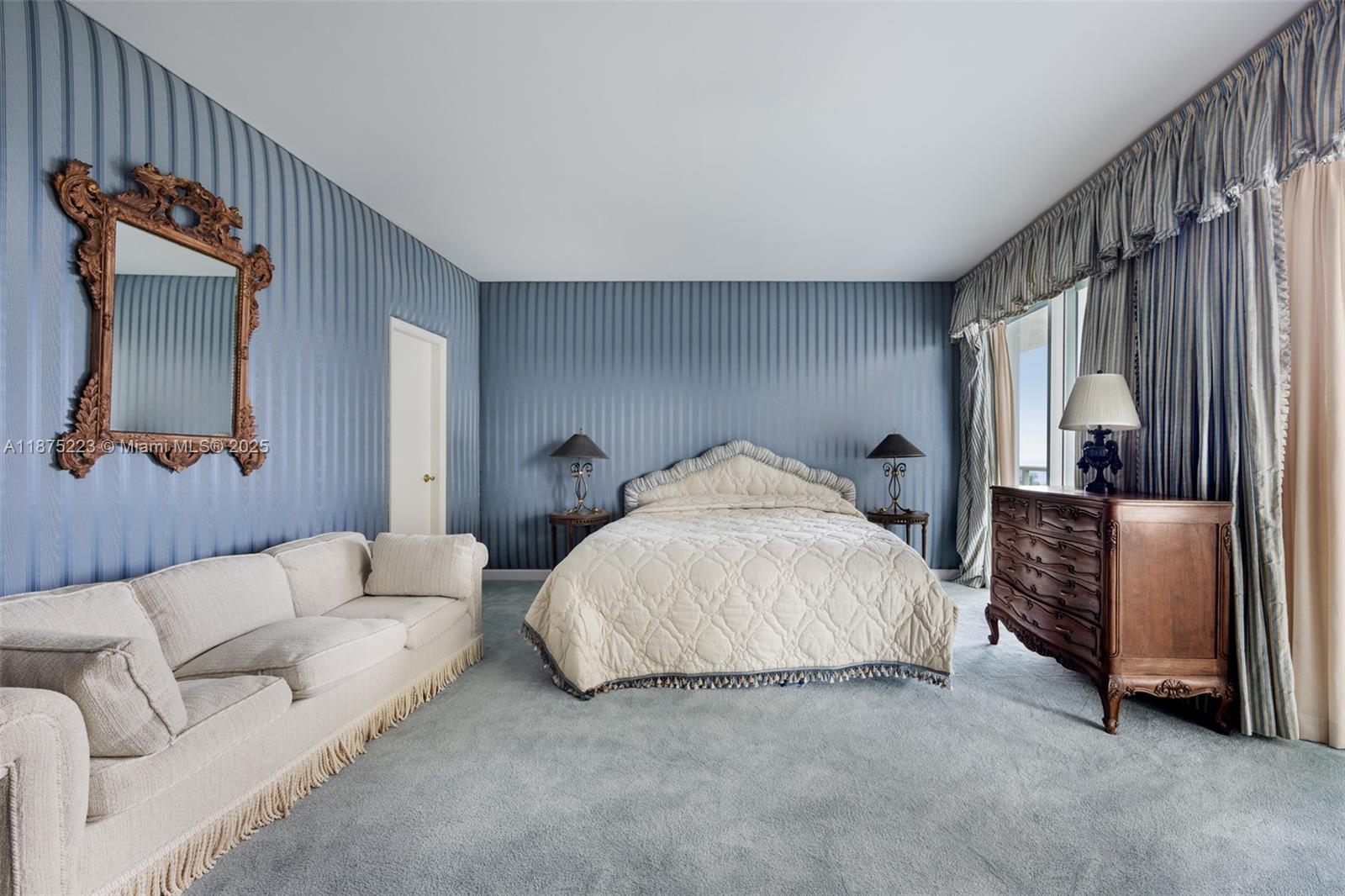 THE PALACE AT BAL HARBOUR - Residential