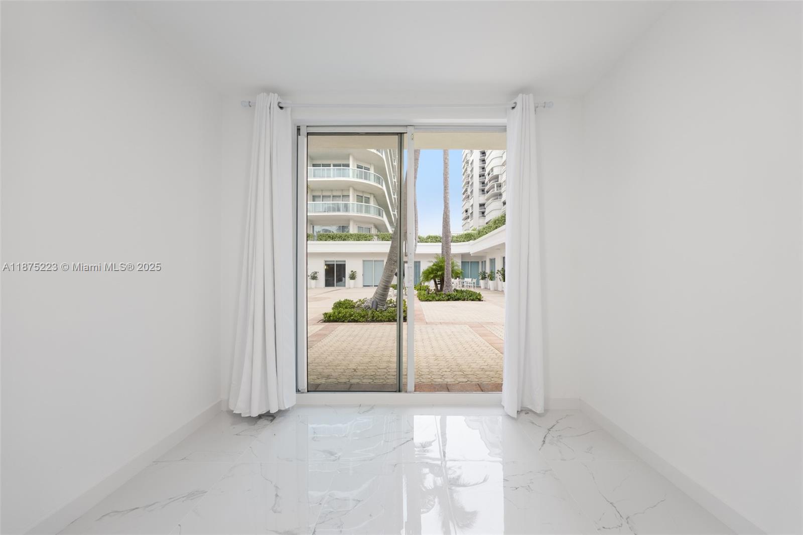 THE PALACE AT BAL HARBOUR - Residential